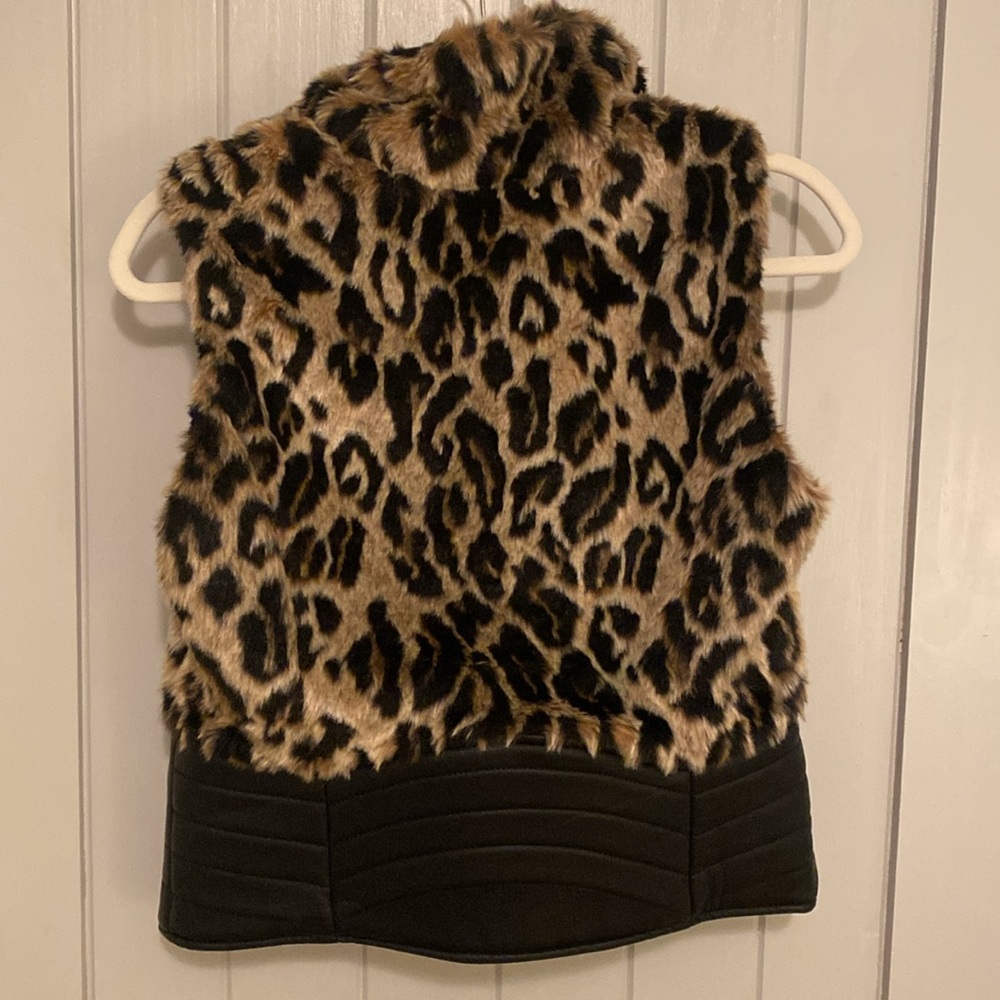 Ci Sono Cheetah Vest View 4